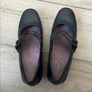 Clarks Women's Black Mary Jane Shoes